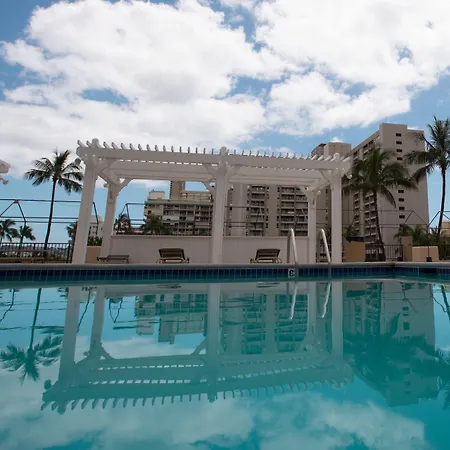 Waikiki Monarch Hotel-2