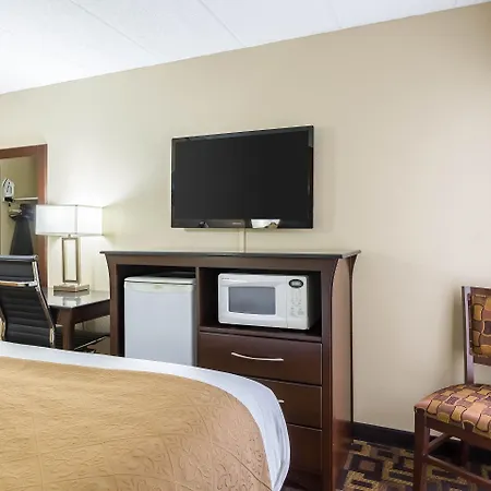 Quality Inn & Suites Arden Hills - Saint Paul North-3