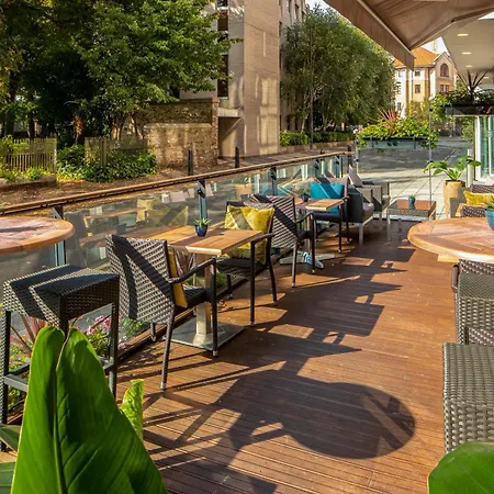 Hilton Garden Inn Bristol City Centre-3