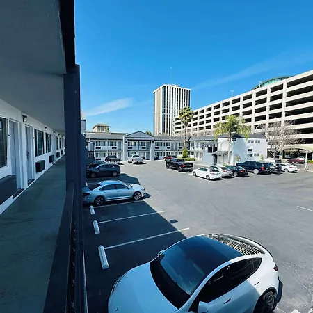 Surestay By Best Western Fresno Central-3