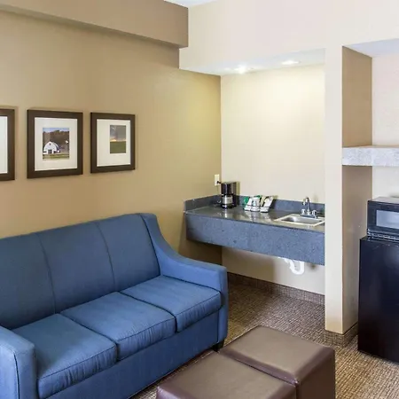 Comfort Suites Idabel-2