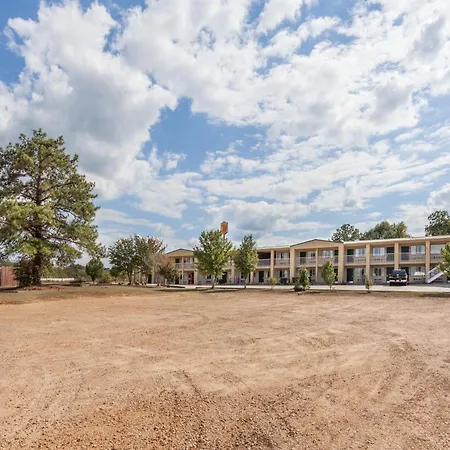 Super 8 By Wyndham Brookhaven-3