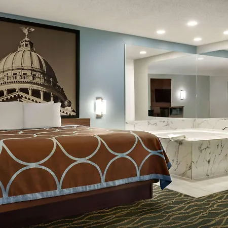 Super 8 By Wyndham Pearl/Jackson Airport-3