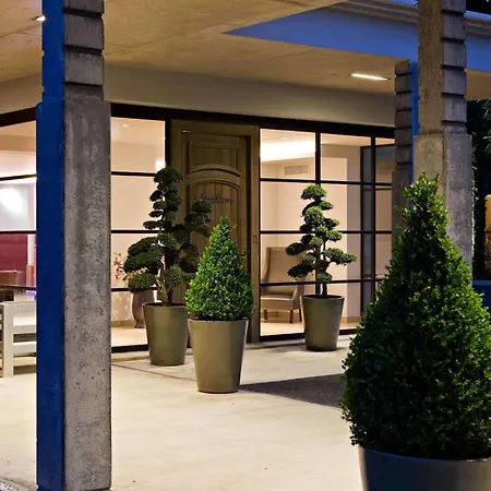 Best Western Plus Le Lavarin Avignon-2