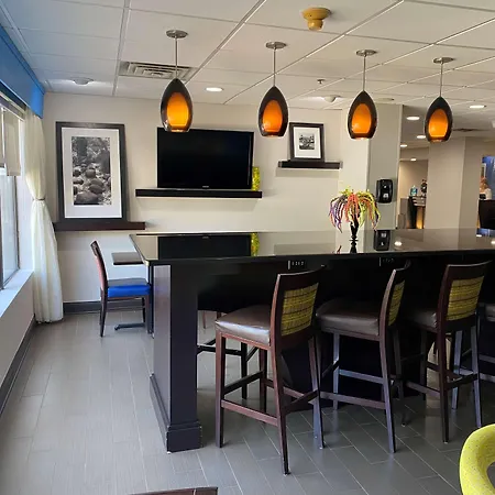 Hampton Inn Ft. Chiswell-Max Meadows-3