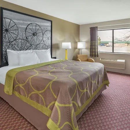 Super 8 By Wyndham Hebron Lowell Area-3