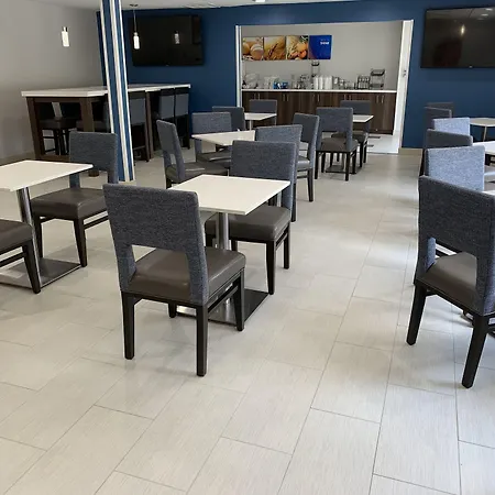 Comfort Inn & Suites Troutville-Roanoke North-3