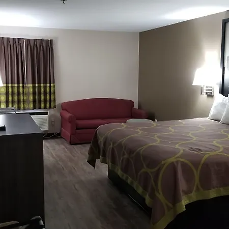 Super 8 By Wyndham Dickson-2