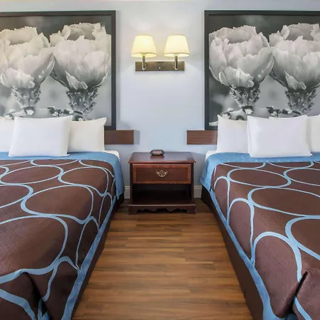 Super 8 By Wyndham Garland North Dallas Area-3