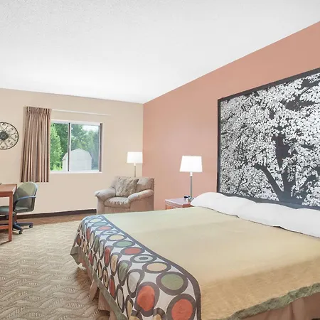 Super 8 By Wyndham Central City-3