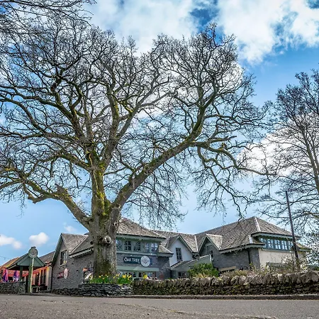 Oak Tree Inn-3