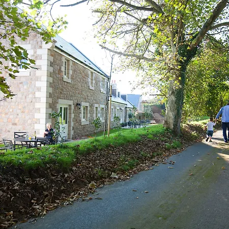 La Place Country Cottages-2