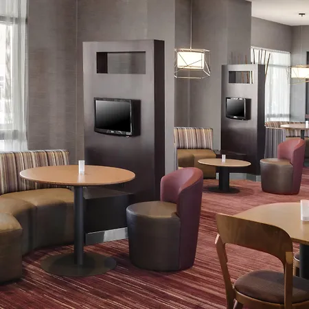Courtyard By Marriott Newark Elizabeth-3