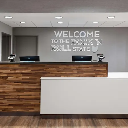 Hampton Inn Cleveland-Airport/Tiedeman Road-2