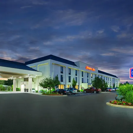 Hampton Inn Seekonk-2