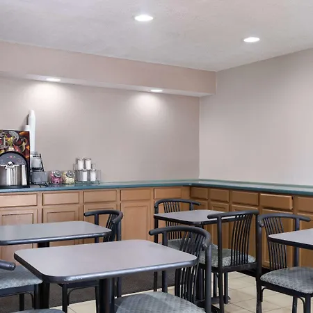 Travelodge By Wyndham Tucson Az-3