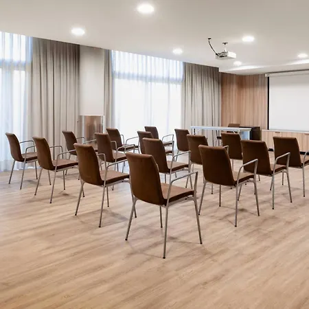 Ac Hotel Som By Marriott-3