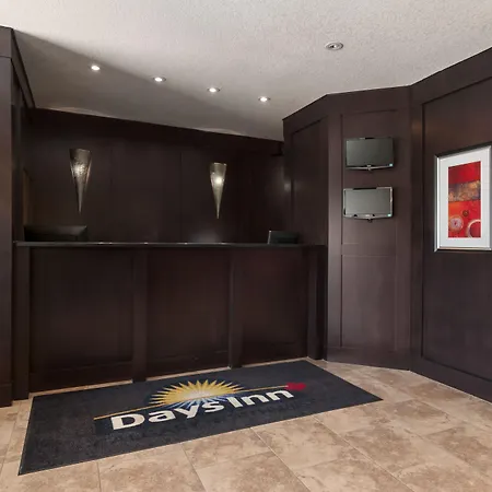 Days Inn By Wyndham Calgary Northwest-2