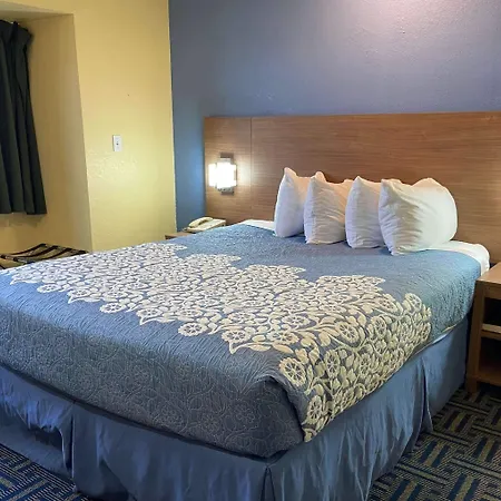Days Inn-2