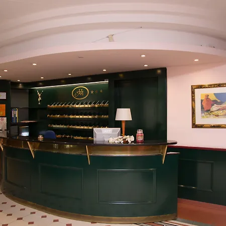 Hotel Montreal-3