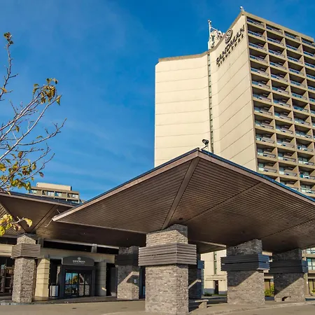 Sandman Signature Vancouver Airport Hotel & Resort-2