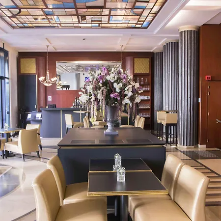 Hotel Art Deco Euralille-3