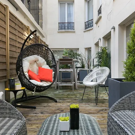 Hotel Magenta 38 By Happyculture-2
