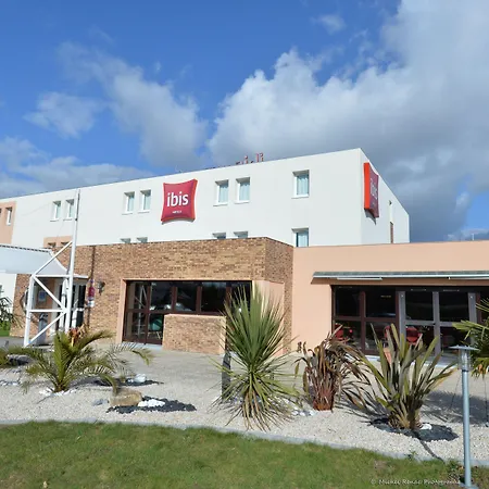 Ibis Auray-3