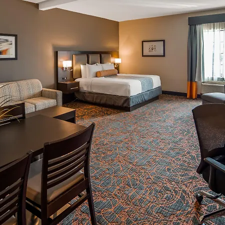 Best Western Plus Executive Inn-3