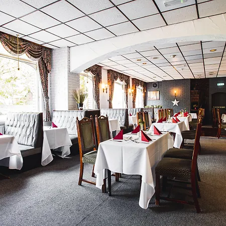 Borough Arms Hotel-3