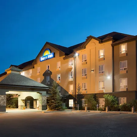 Days Inn By Wyndham Medicine Hat-2