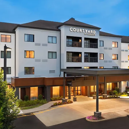 Courtyard By Marriott Danbury-2