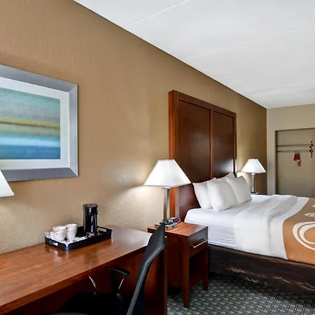 Quality Inn & Suites Heritage Park-3