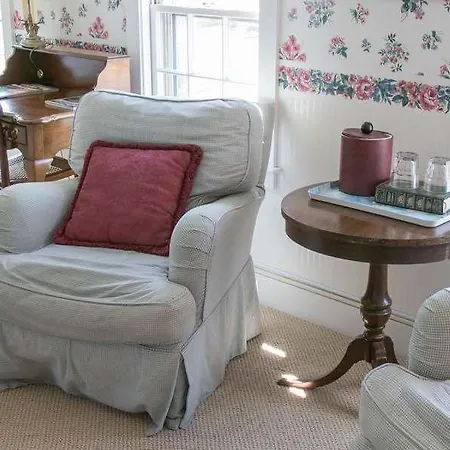 Ashley Inn-2
