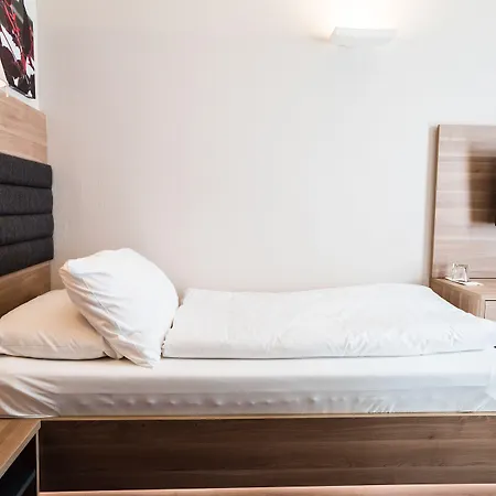 Hotel Marc Aurel - Vienna City Center-3