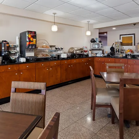 Best Western Plus Belle Meade Inn & Suites-2