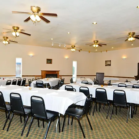 Surestay Plus Hotel By Best Western Berkeley Springs-2