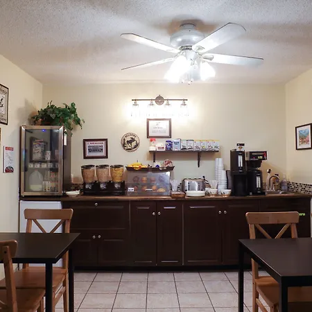 Canadas Best Value Inn And Suites Fernie-2
