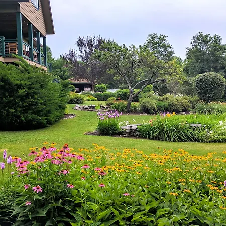 Greenwoods Bed & Breakfast Inn-3