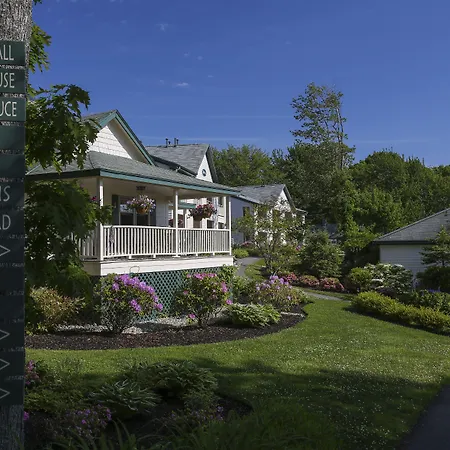 Spruce Point Inn Resort And Spa-3