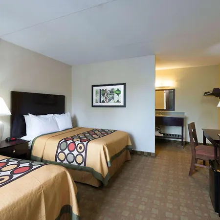 Super 8 By Wyndham White River Junction-3