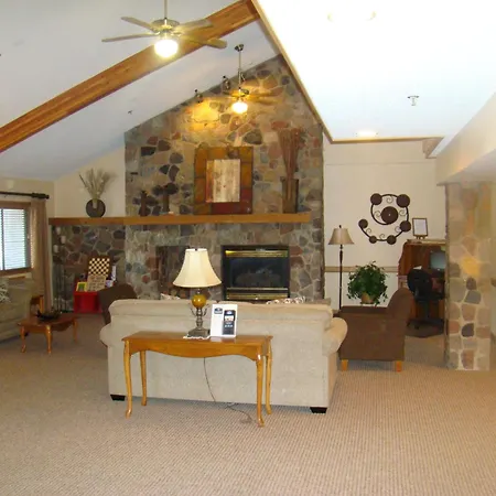 Boarders Inn & Suites By Cobblestone Hotels - Faribault-2