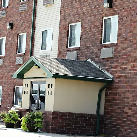 Capri Inn & Suites - Beatrice-2