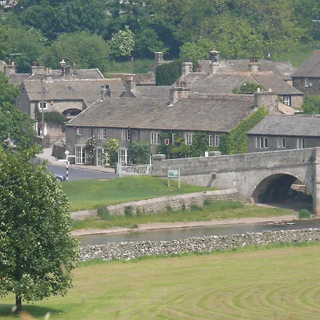 The Red Lion & Manor House-2