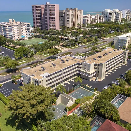 Marco Beach Vacation Suites-3
