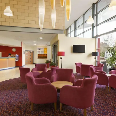 Ramada London North-3