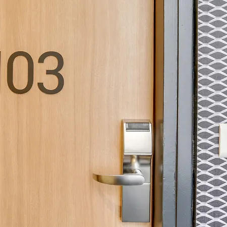 Ibis Daumesnil Porte Doree-2