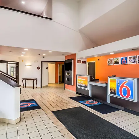 Motel 6-Harvey, Il-2