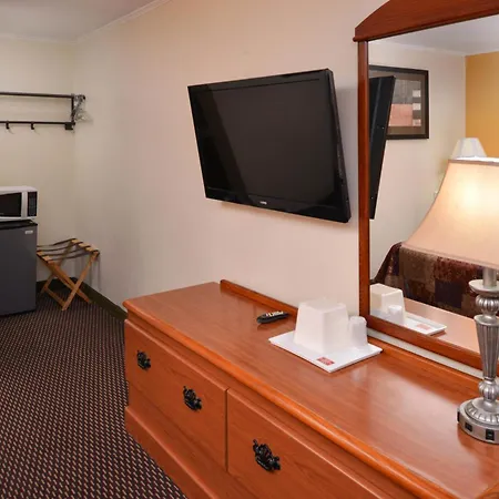Red Carpet Inn Ronks-2