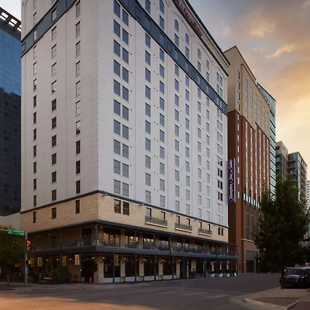 Hampton Inn & Suites Austin - Downtown-3